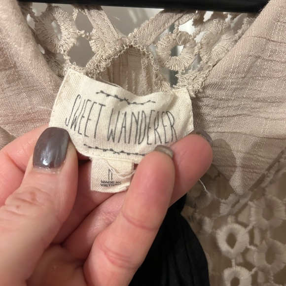 Sweet Wanderer Beige Lace Blouse with Black Tie - Picture 5 of 5